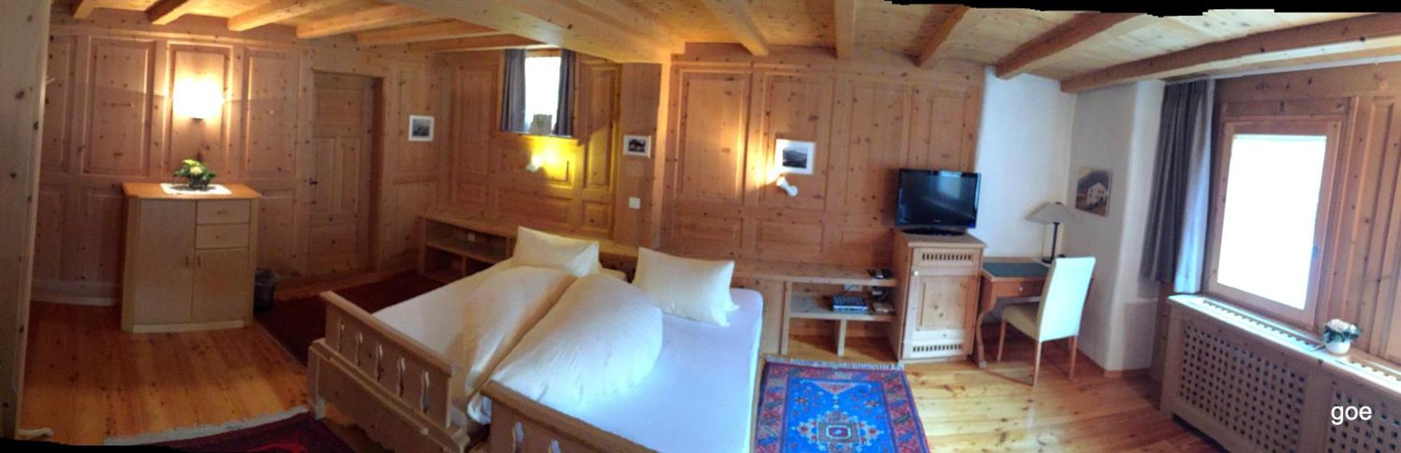Hotel Chasa Sofia Скуоль Номер фото
